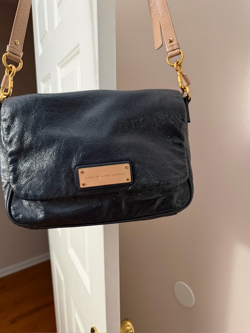 Marc By Marc Jacobs Navy Leather Crossbody With Blush Strap And Gold Plaque
